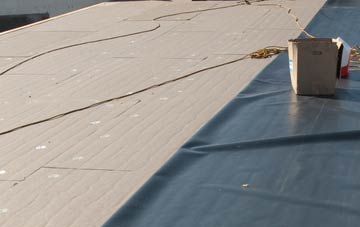 disadvantages of Three Holes flat roof insulation